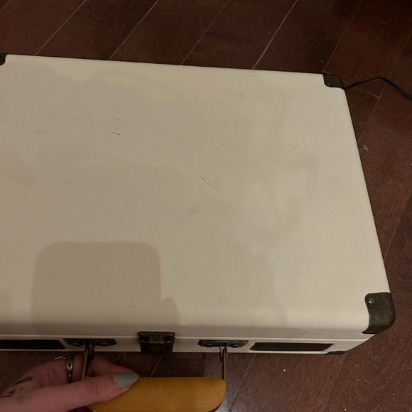 Crosley record player🤍 - Picture 3 of 4